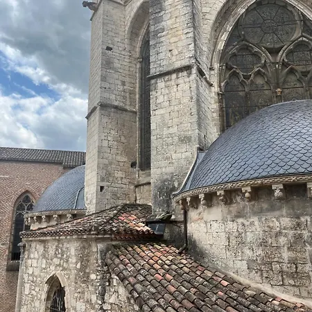 Chez Alex